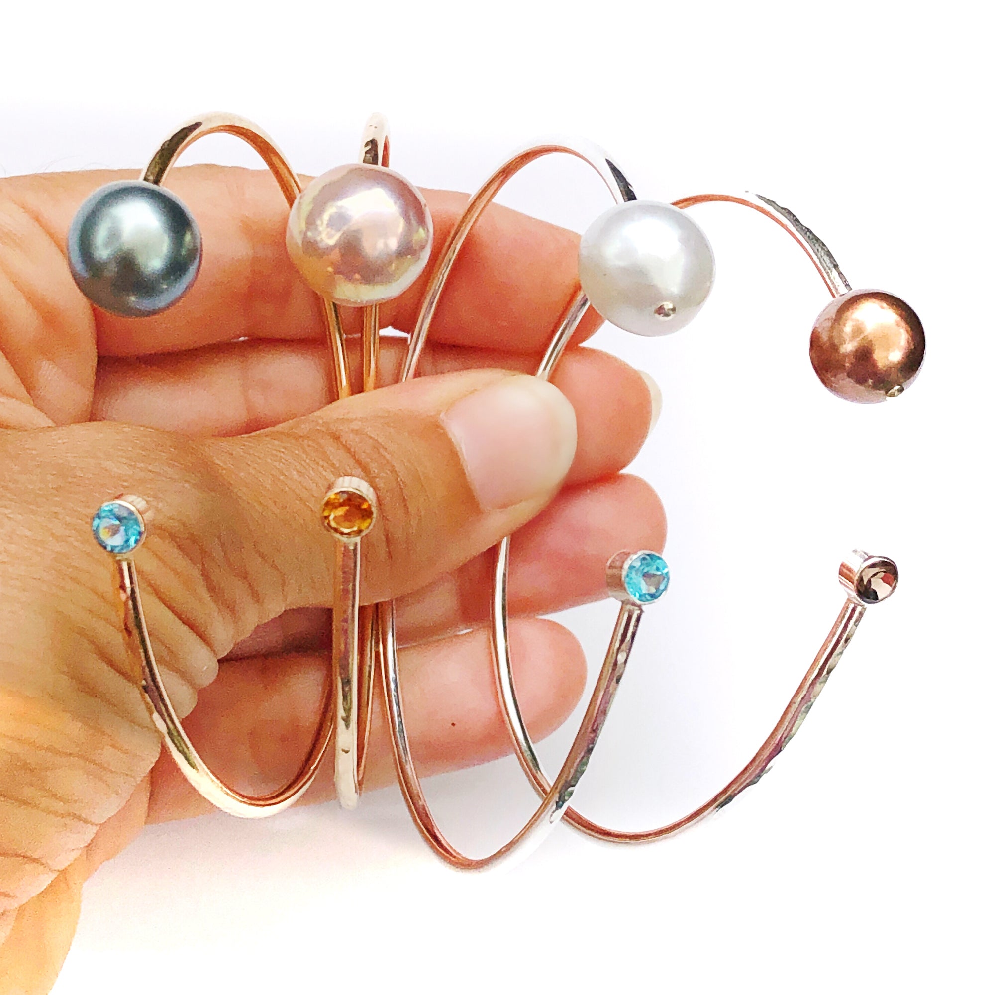 Iridescent Pearls Open Bracelets With Gemstones