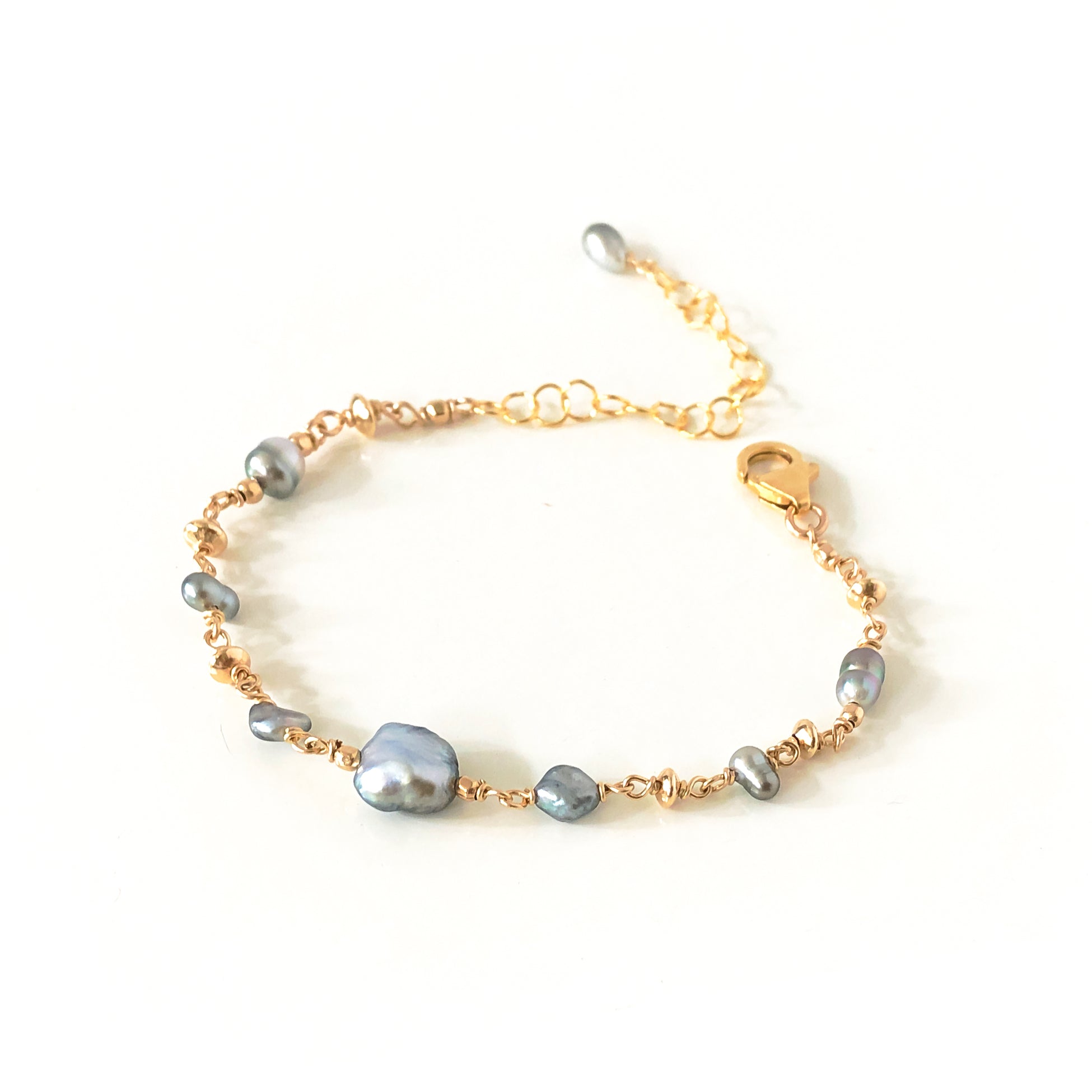 large and small pearl beads bracelet