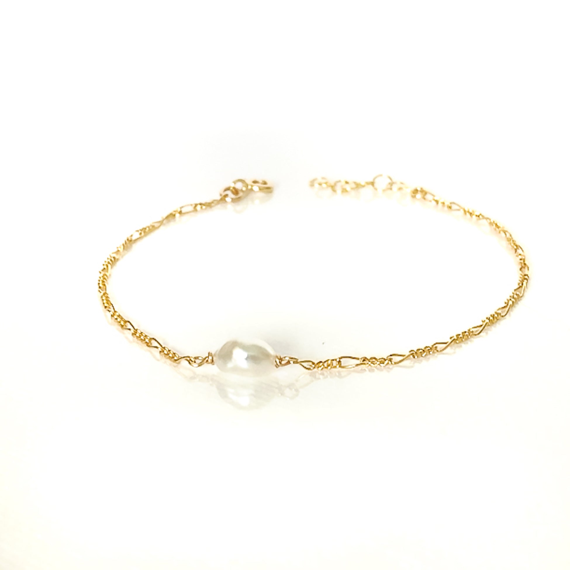 Stacking Solitaire White Pearl Bracelet